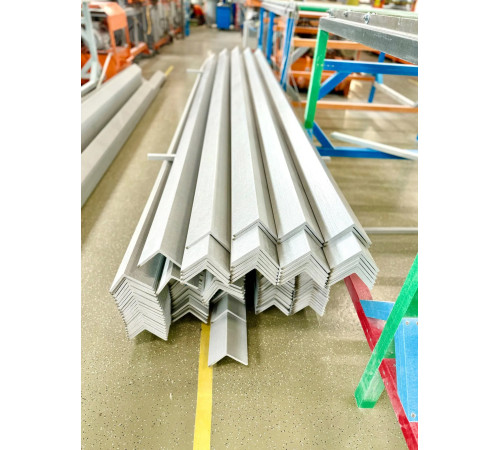 Уголок композитный стеклопластиковый 40x40x4 купить в Жодино  